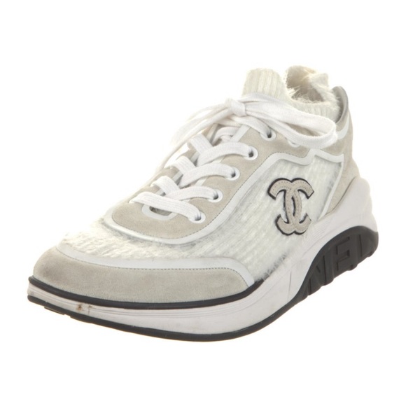 Chanel 2019 interlocking CC logo sneaker - Picture 3 of 7